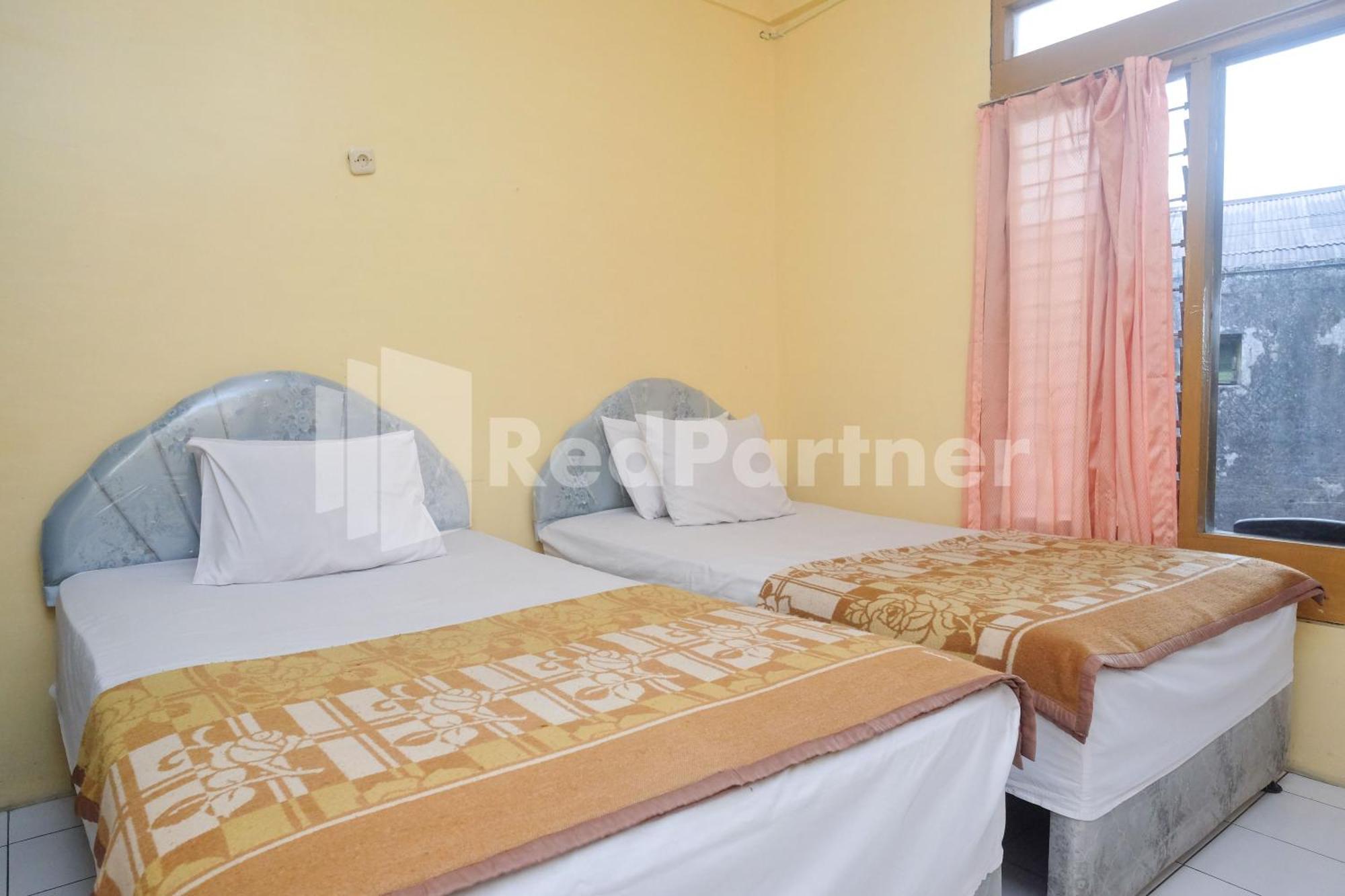 Hotel Sido Langgeng Tawangmangu Mitra Reddoorz Exteriör bild